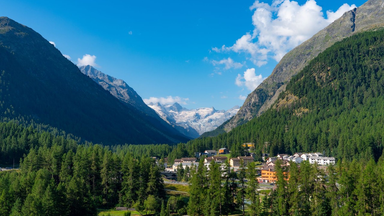 Best eSIM for Swiss Alps Adventures