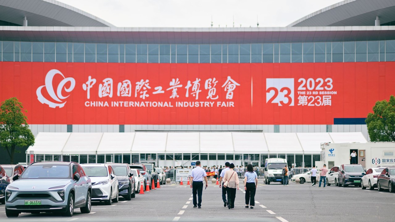Best eSIM for IMEX America 2026 in Las Vegas