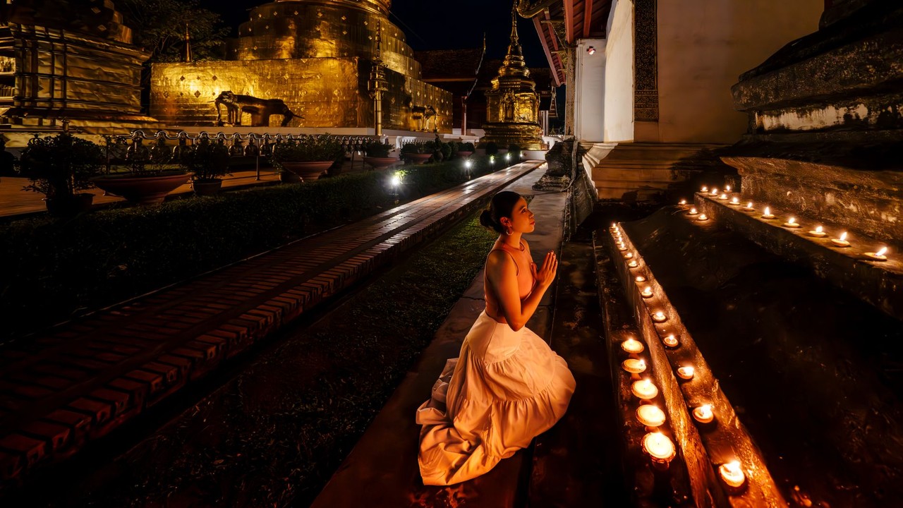 Best eSIM for Thailand Lantern Festivals 2026