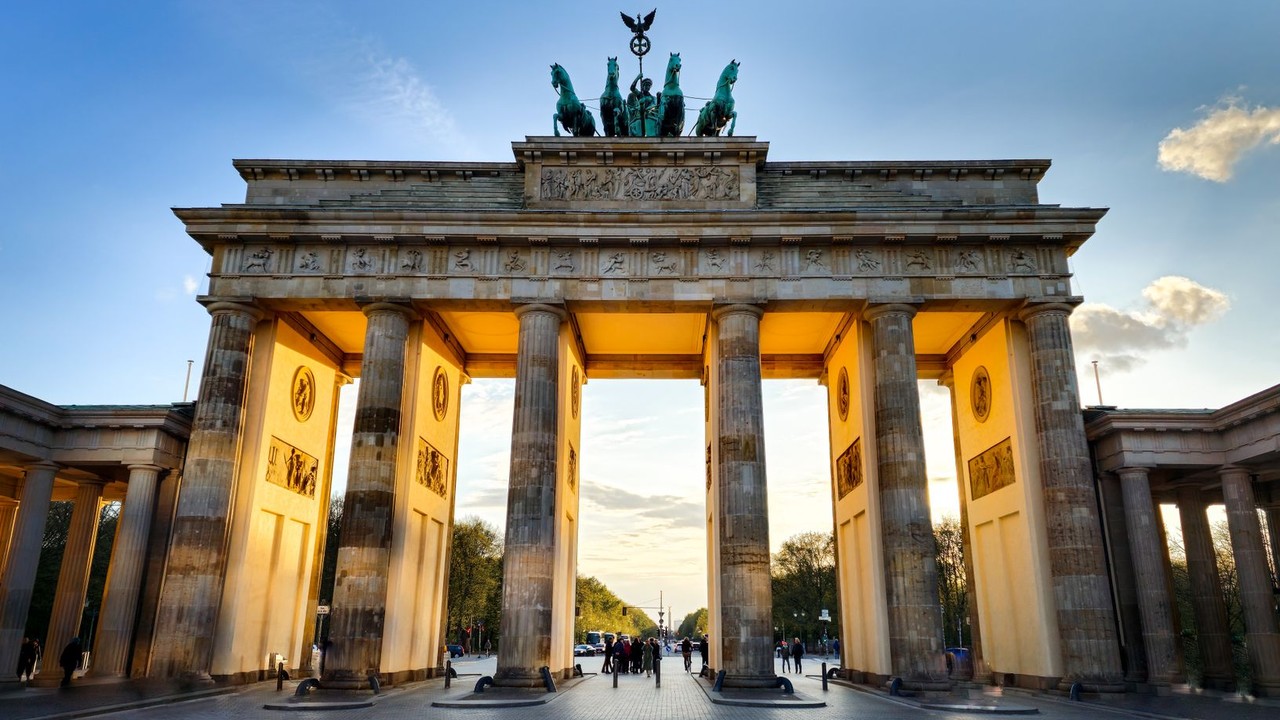Best eSIM for Germany 2026: Christmas Markets & City Trips